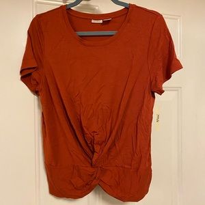 Max Studio Twist Front Top